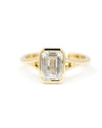 BEZEL SETTING EMERALD DIAMOND | Yellow Gold