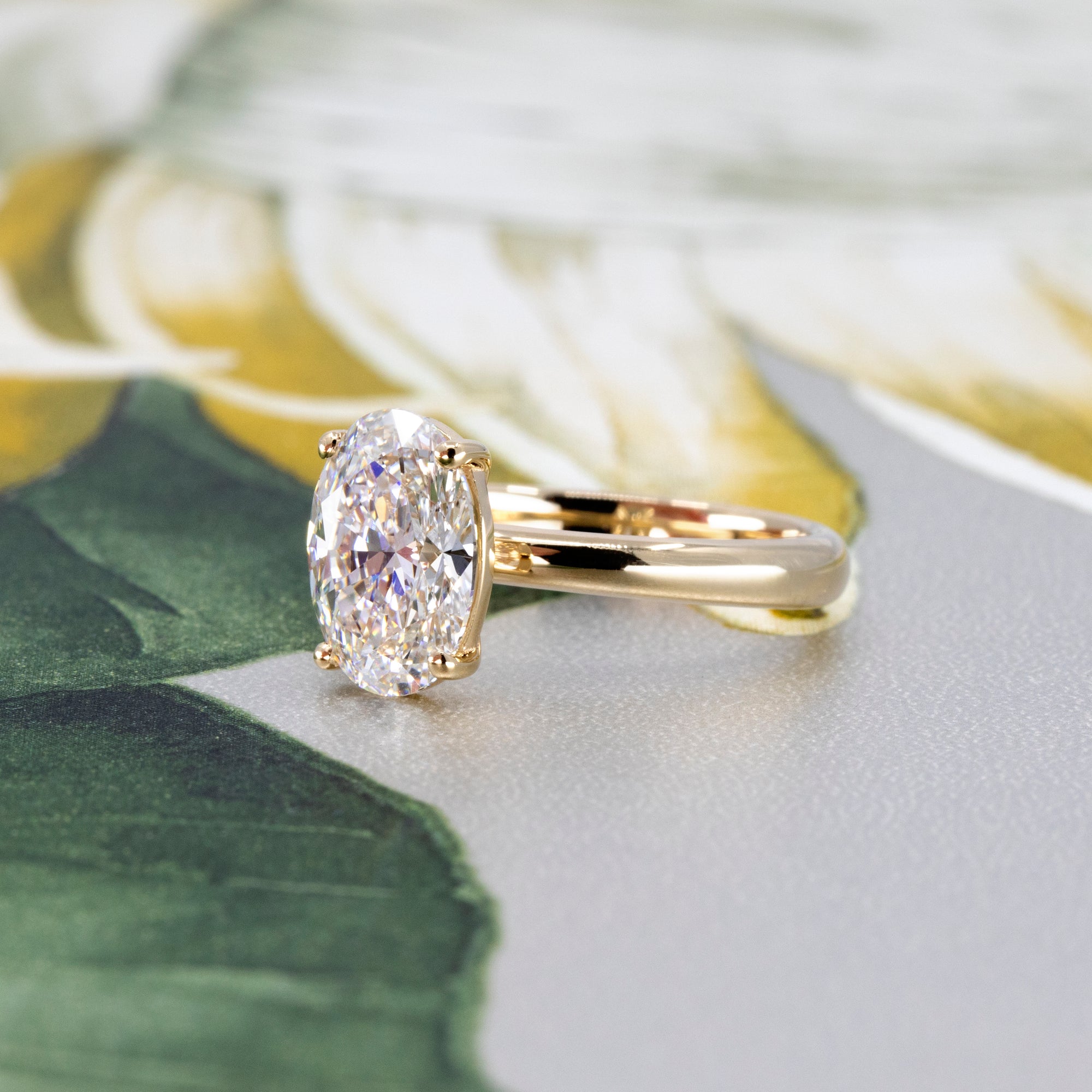 CLASSIC OVAL DIAMOND BRIDAL RING | Yellow Gold