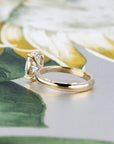 CLASSIC OVAL DIAMOND BRIDAL RING | Yellow Gold