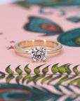 CLASSIC ROUND DIAMOND ENGAGEMENT RING | Yellow Gold