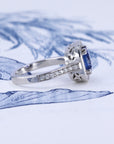 CUSHION BLUE SAPPHIRE DIAMOND HALO RING | White Gold