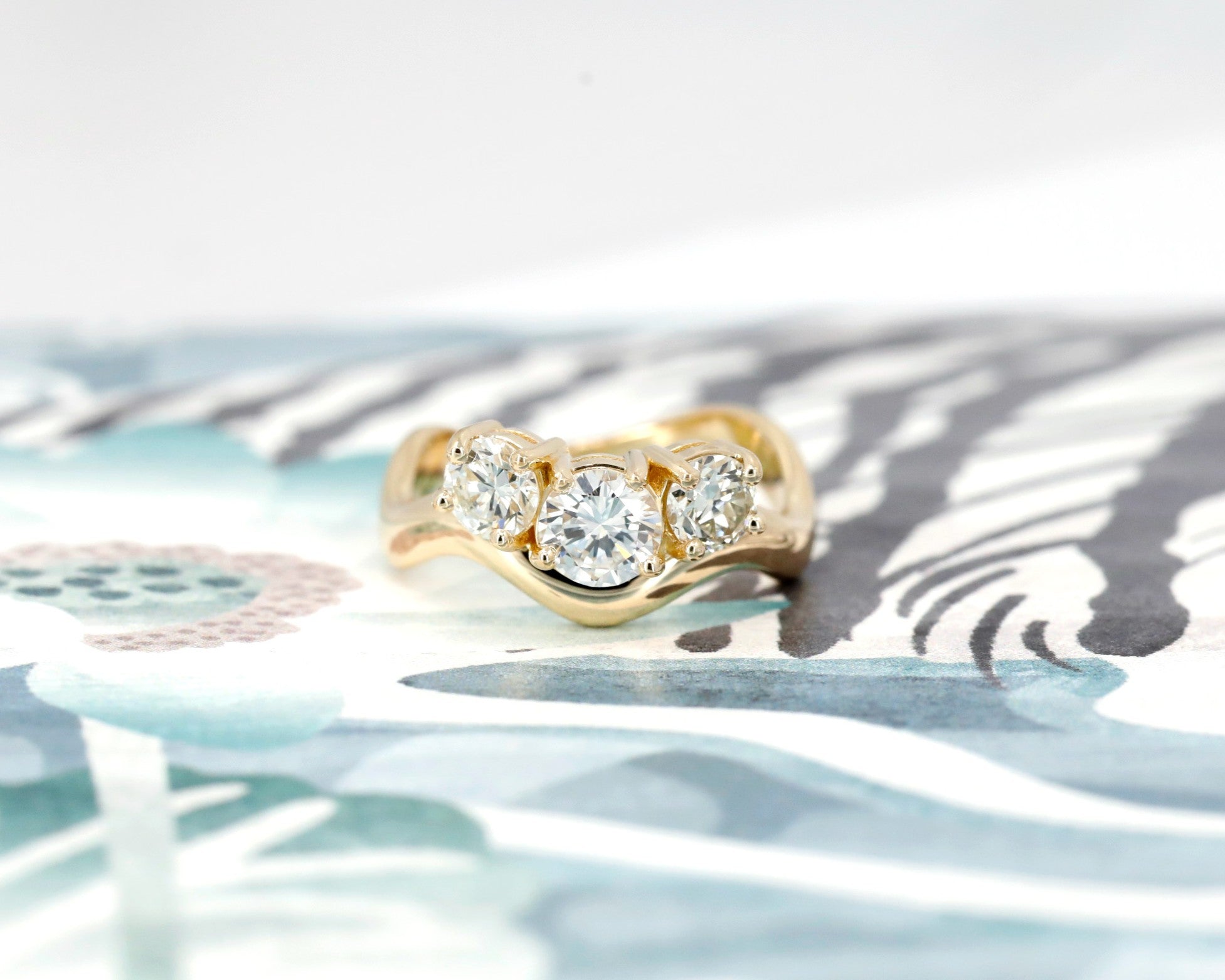 DIAMOND TRILOGY WAVE | Yellow Gold