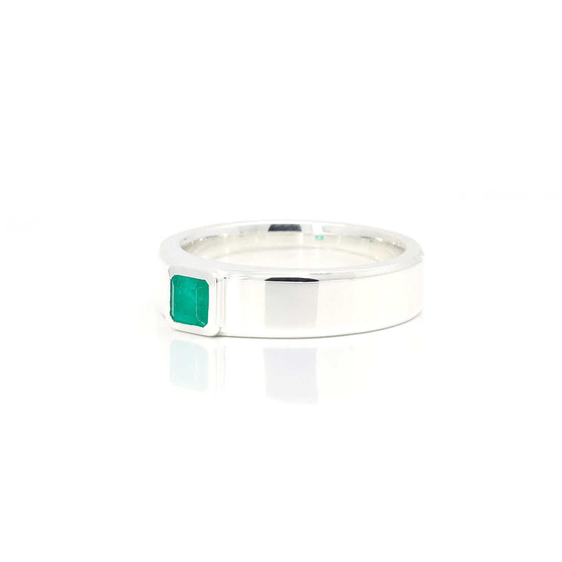 square shape emerald bezel setting silver bena jewelry ring made in montreal