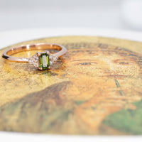 Emerald Shape Green Sapphire & Diamond Rose Gold Desir Ring
