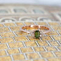 Emerald Shape Green Sapphire & Diamond Rose Gold Desir Ring