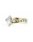 MARQUISE DIAMOND & DIAMOND and EMERLAD BAND RING | Yellow Gold