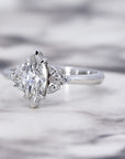 MARQUISE DIAMOND & HALO | White Gold