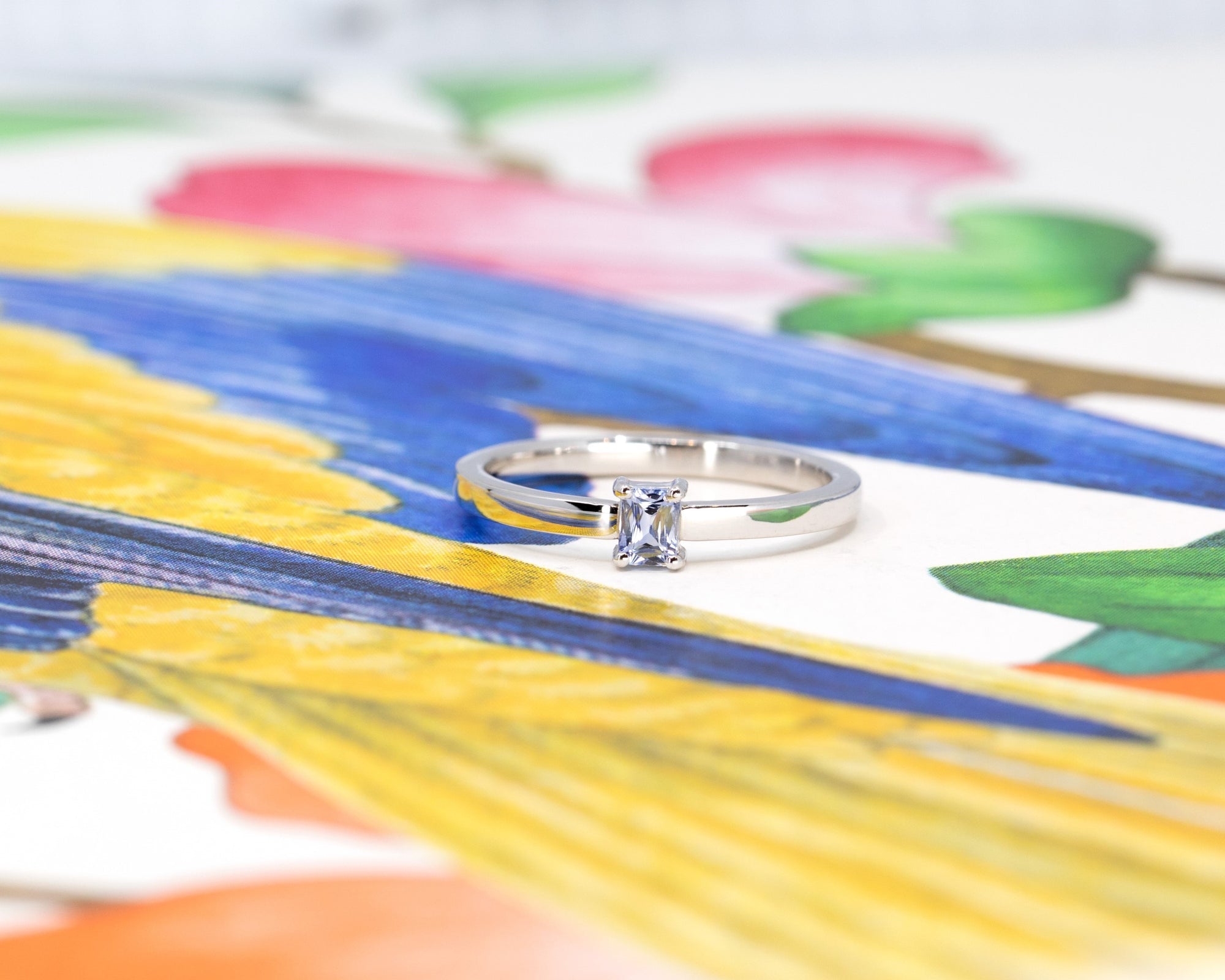 BOXY SHY BLUE SAPPHIRE | White Gold Ring