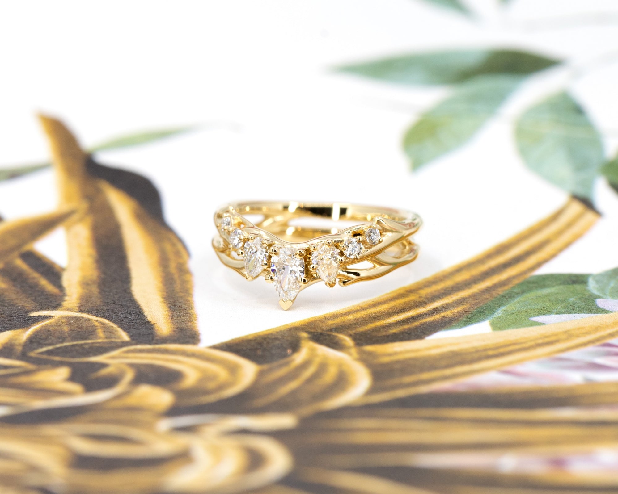 ORGANIC DIAMOND RING | Yellow Gold