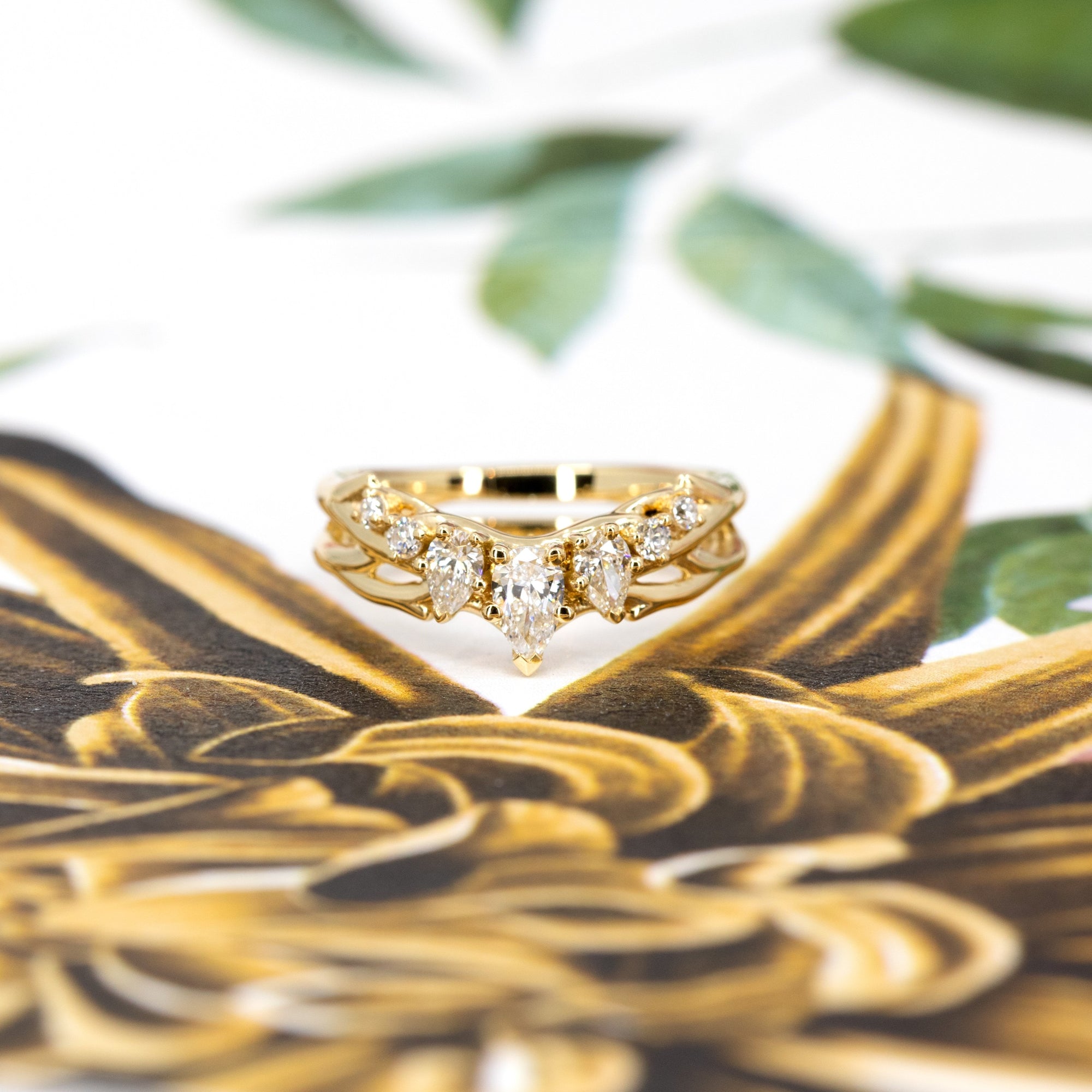 ORGANIC DIAMOND RING | Yellow Gold
