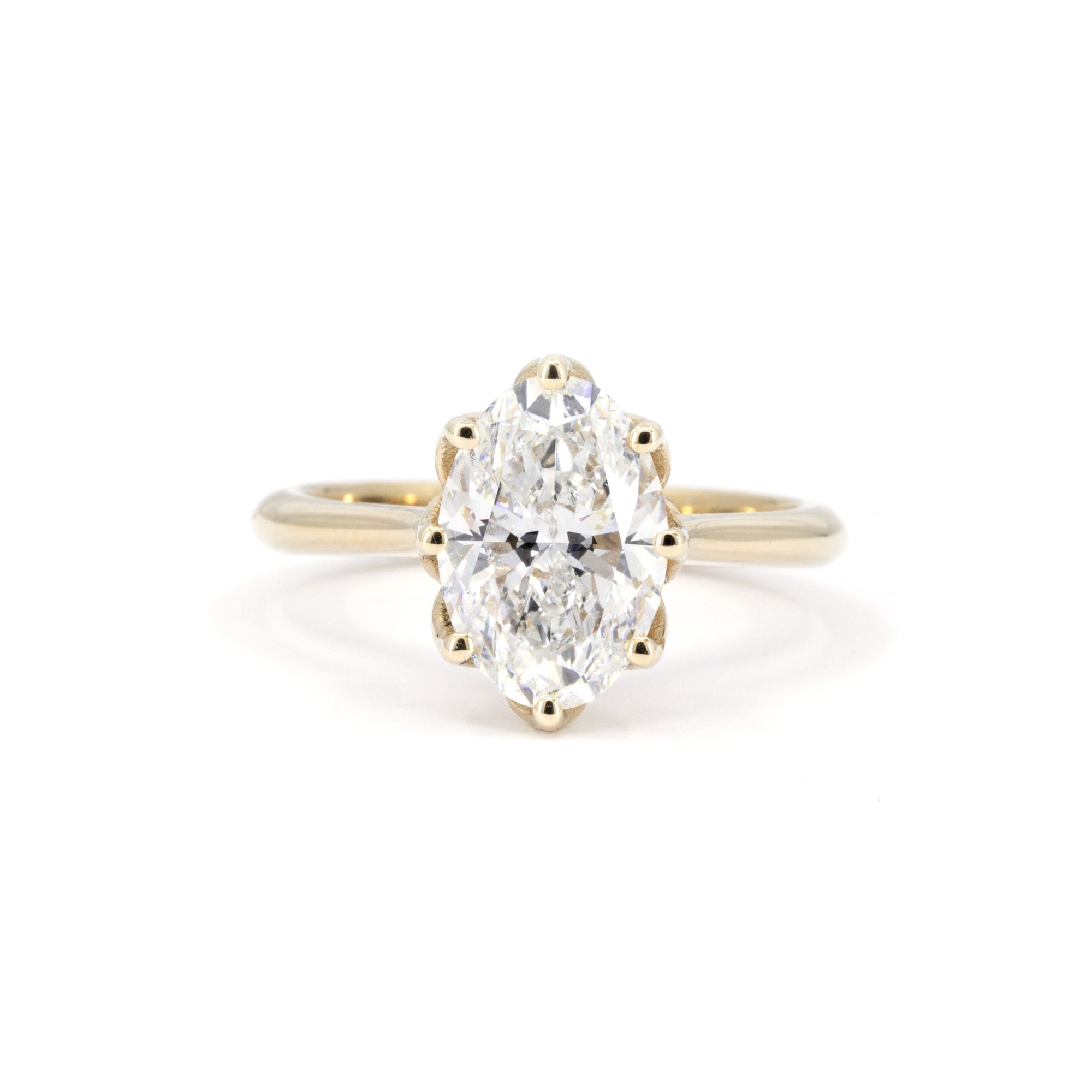 CLASSIC SIX PRONGS OVAL DIAMOND RING | Yellow Gold