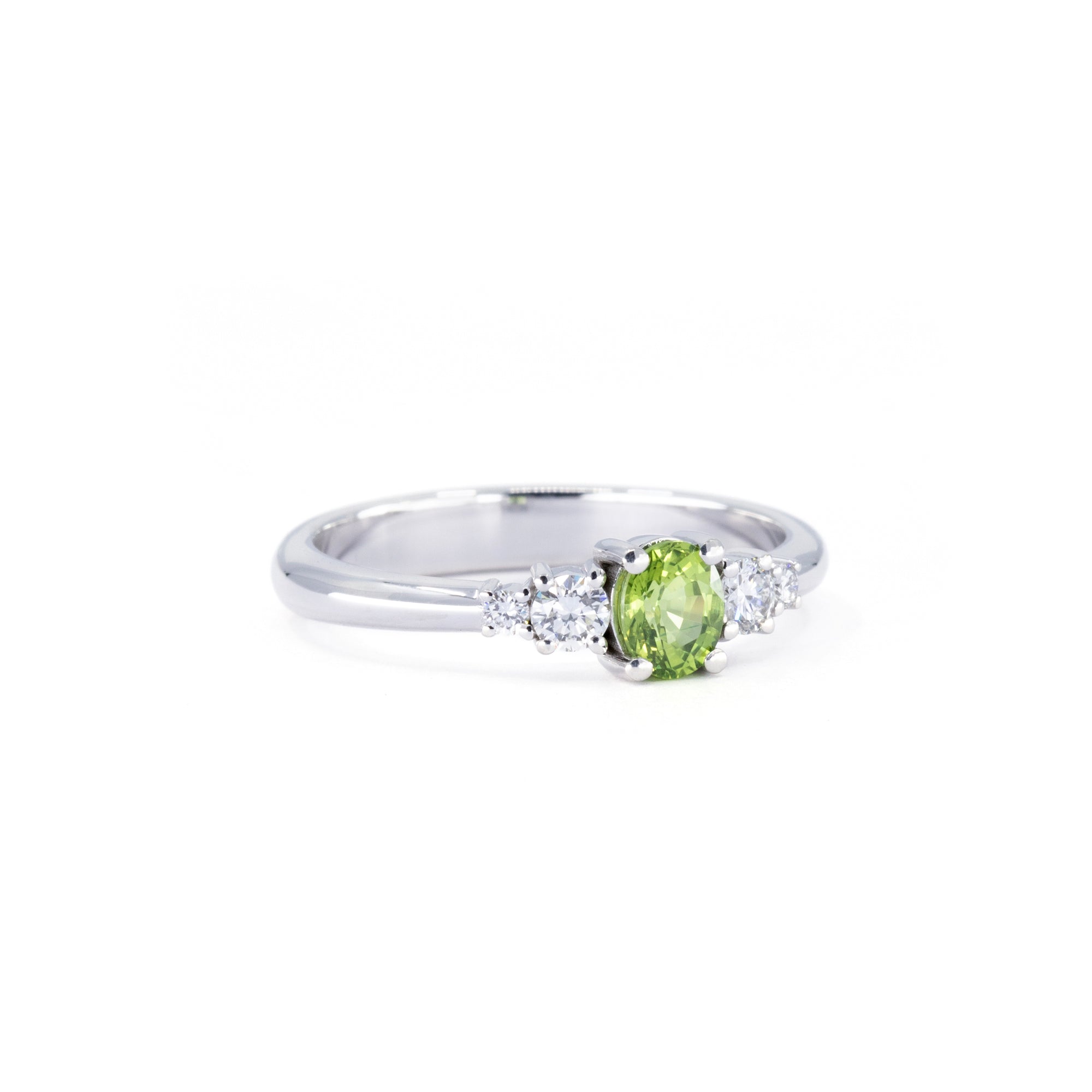 GREEN OVAL SAPPHIRE PRELUDE RING | White Gold