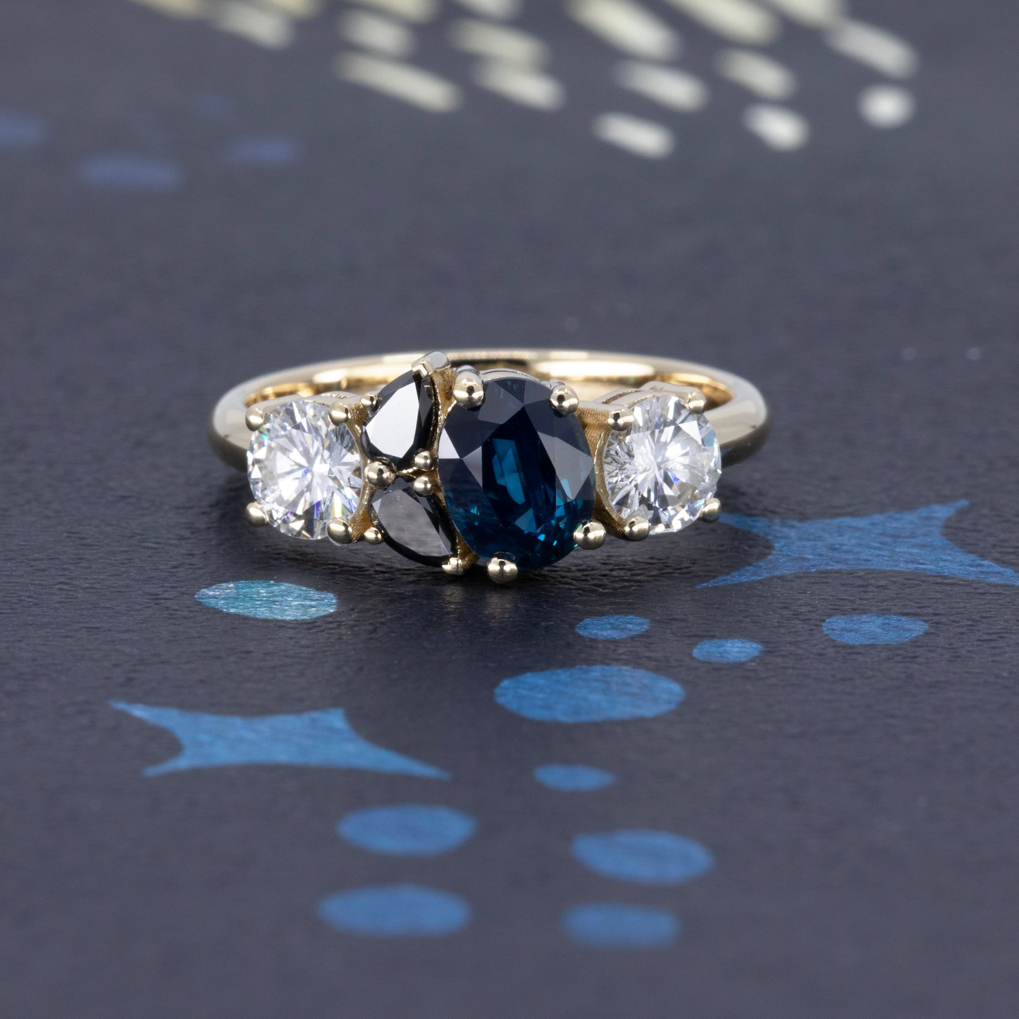 SAPPHIRE BLACK &amp; WHITE DIAMOND | Yellow Gold
