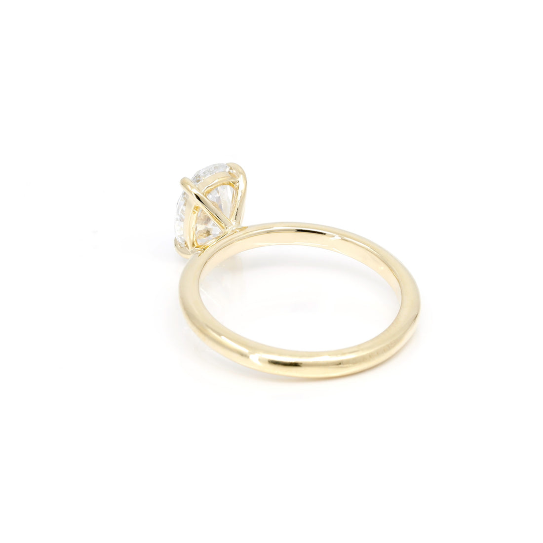 Oval Shape Yellow Gold Minimalist Bridal Ring