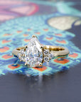 PEAR SHAPE DESIR DIAMOND RING | Yellow Gold
