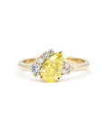 PEAR YELLOW DIAMOND ASYMMETRICAL HALO | Yellow Gold