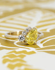 PEAR YELLOW DIAMOND ASYMMETRICAL HALO | Yellow Gold