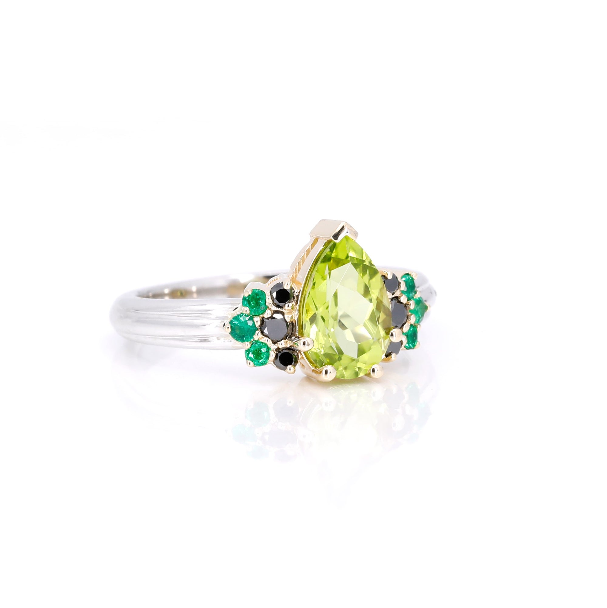 Pear Shape Peridot &amp; Black Diamond and Emerald 2 Tons Gold Jet Ring