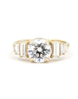 ROUND DIAMOND SIDE BAGUETTE | Yellow Gold