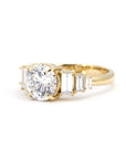 ROUND DIAMOND SIDE BAGUETTE | Yellow Gold