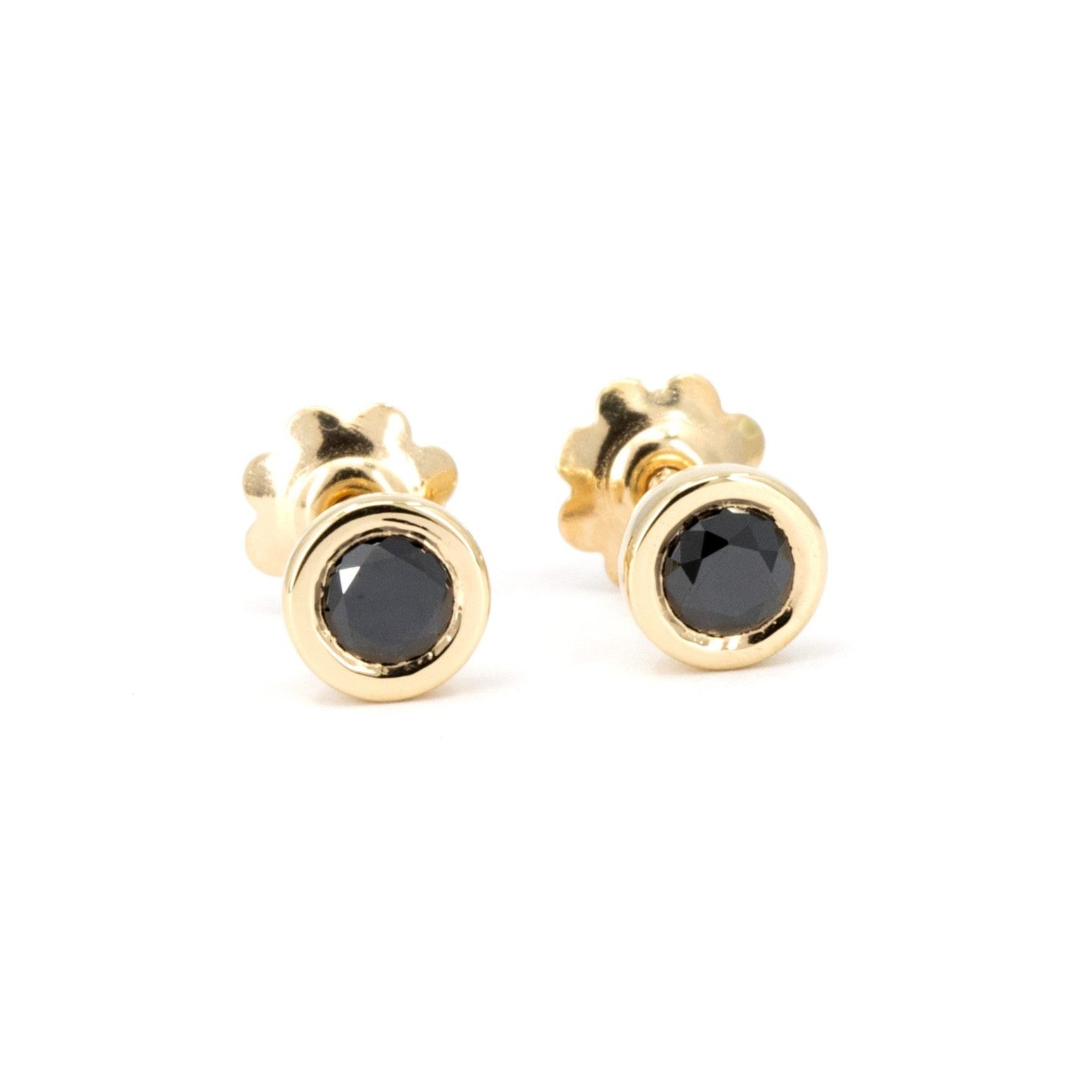 ROUND DIAMOND STUDS | Yellow Gold