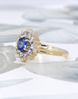 ROUND BLUE SAPPHIRE SOLEIL RING | Yellow Gold