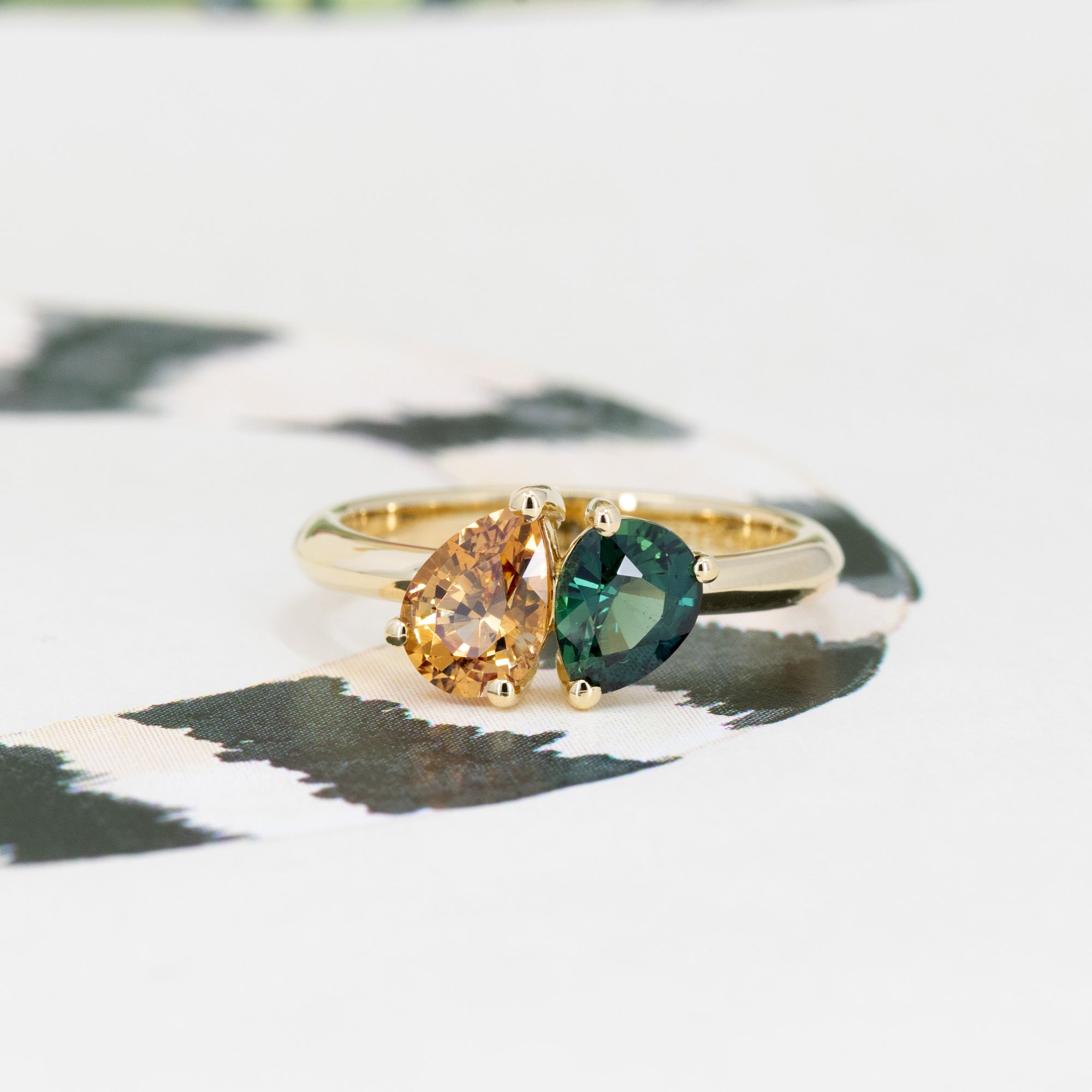 TOI &amp; MOI PEAR GEMS | Yellow Gold