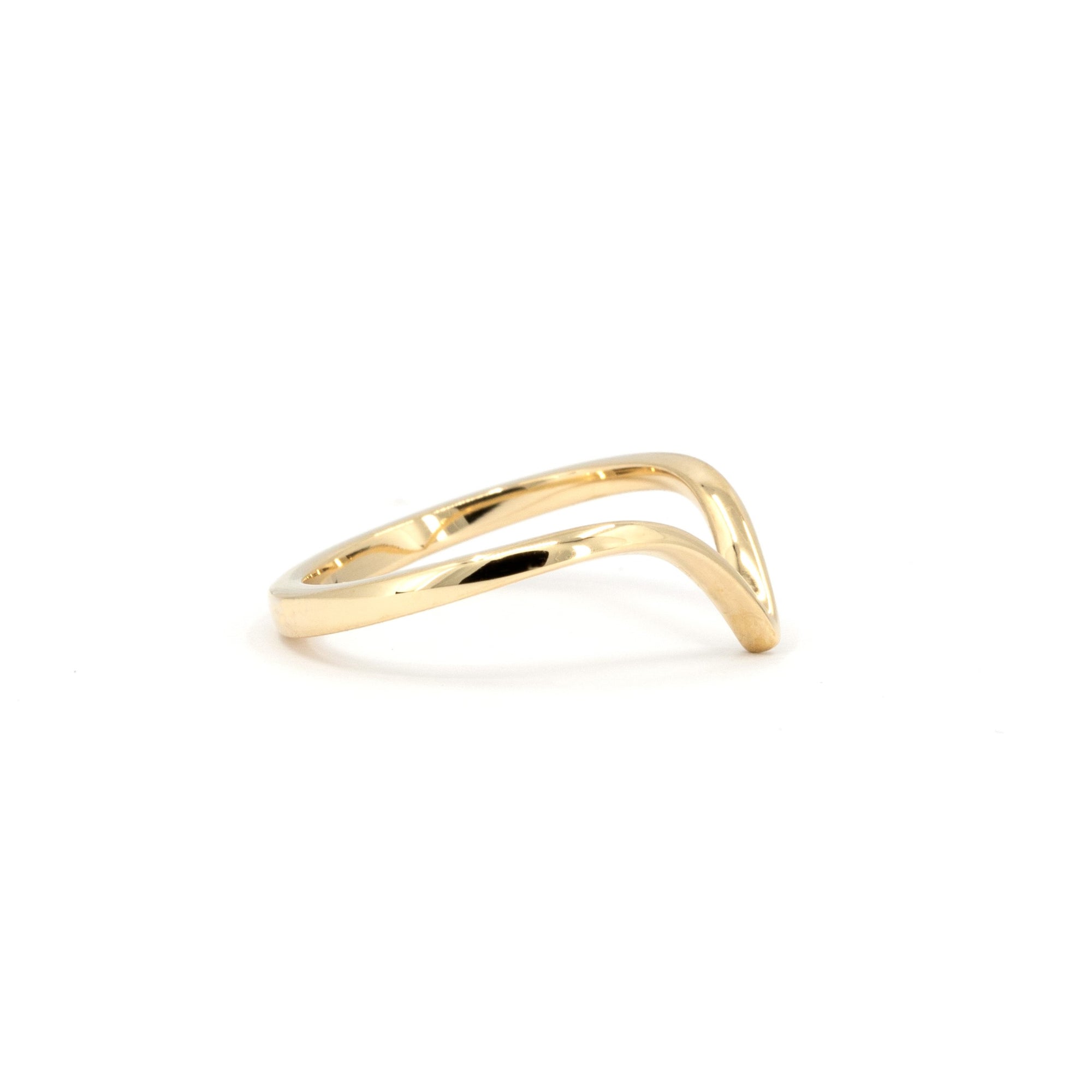 Custom V-Shaped Wedding Band displayed in a jewelry box, made by Bena Jewelry – A timeless and unique fine jewelry creation, handcrafted in Montreal.