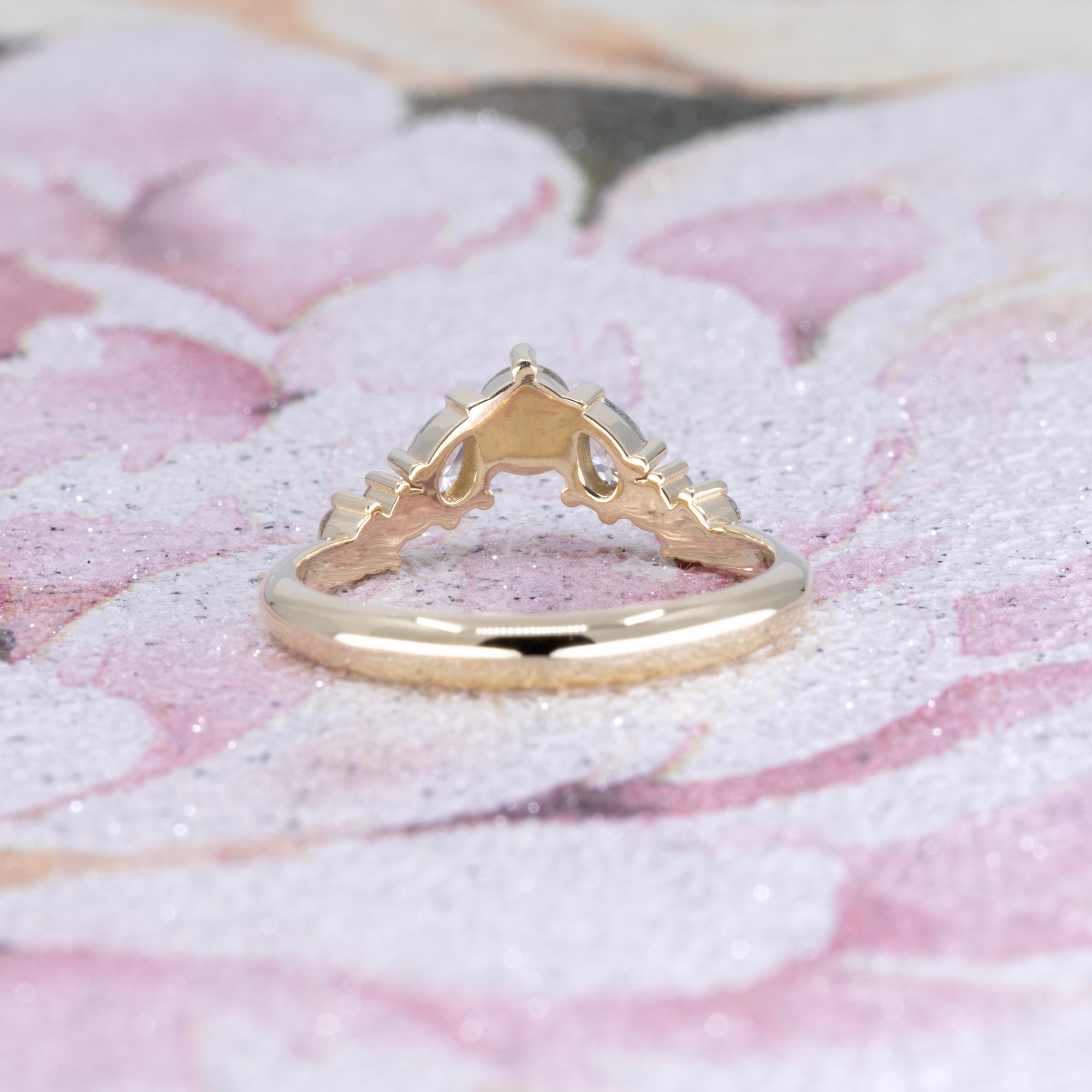 CURVED DIAMOND WEDDING BAND | Yellow Gold