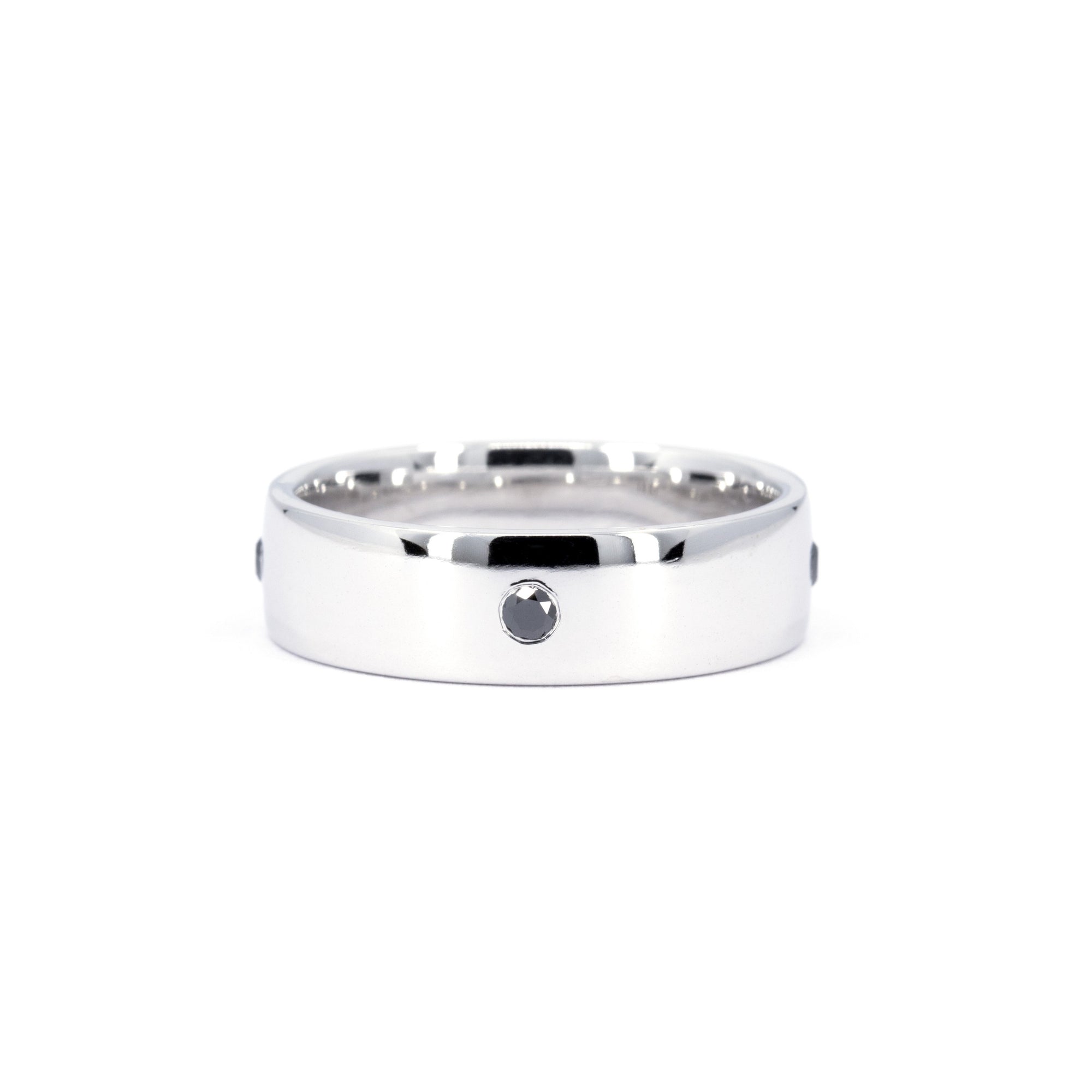MEN WEDDING BAND BEZEL SET BLACK DIAMOND | White Gold