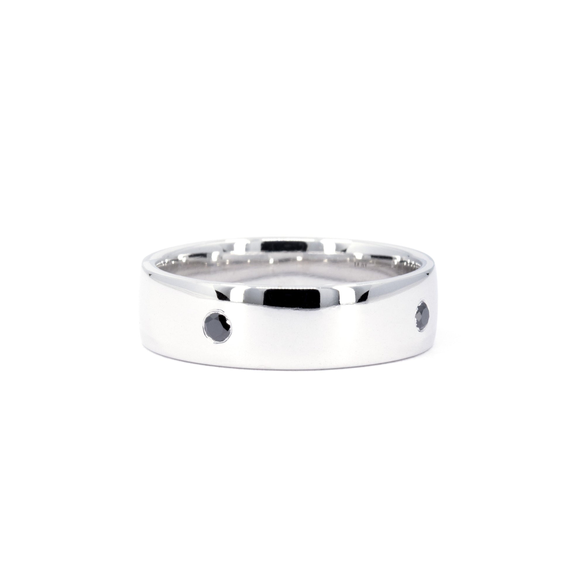 MEN WEDDING BAND BEZEL SET BLACK DIAMOND | White Gold