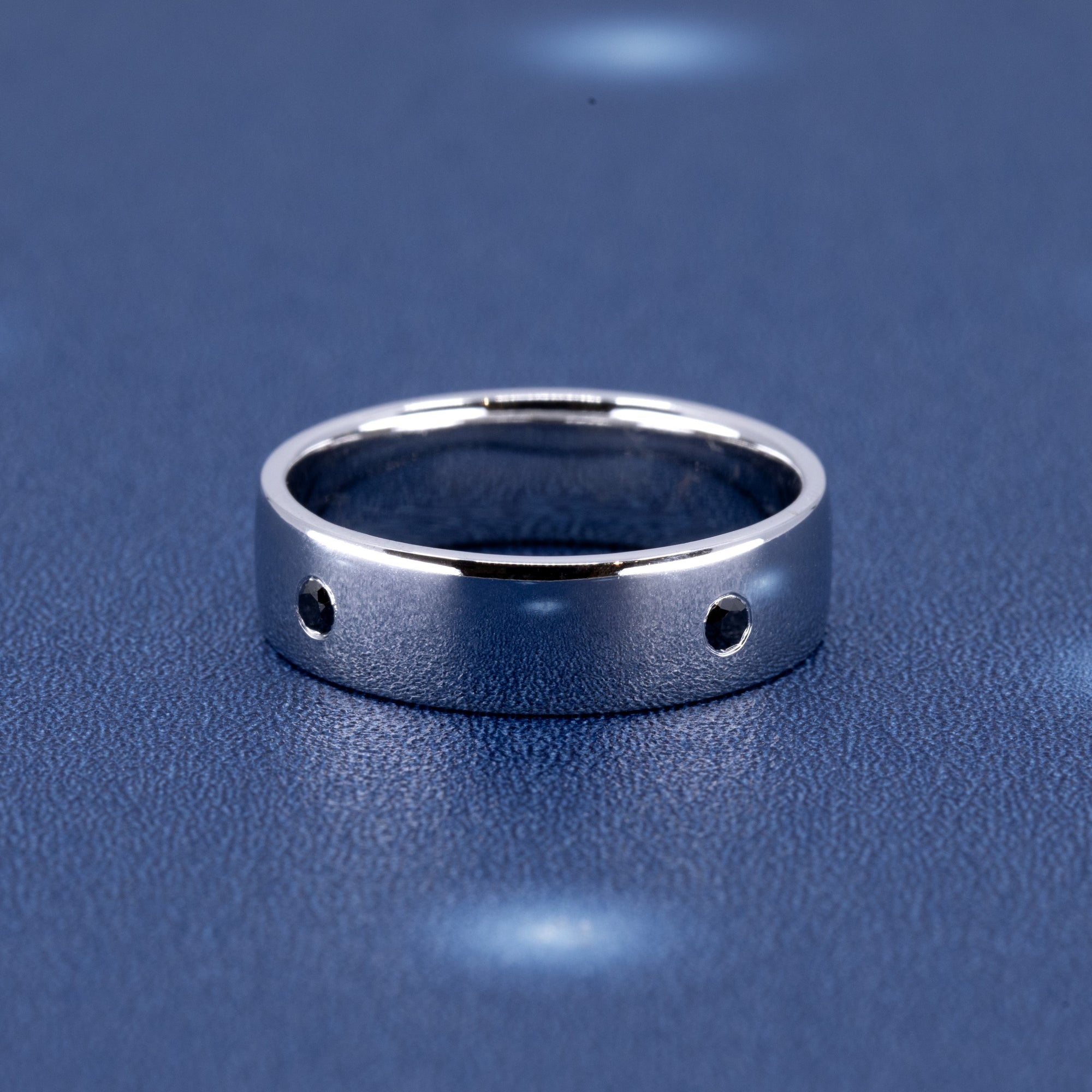 MEN WEDDING BAND BEZEL SET BLACK DIAMOND | White Gold