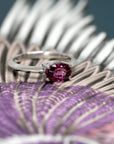 Side view of bena jewelry oval rhodolite garnet montreal made color gemstone minimalist jewelry red garnet montreal fine jewelry little italy oval shape garnet ring 