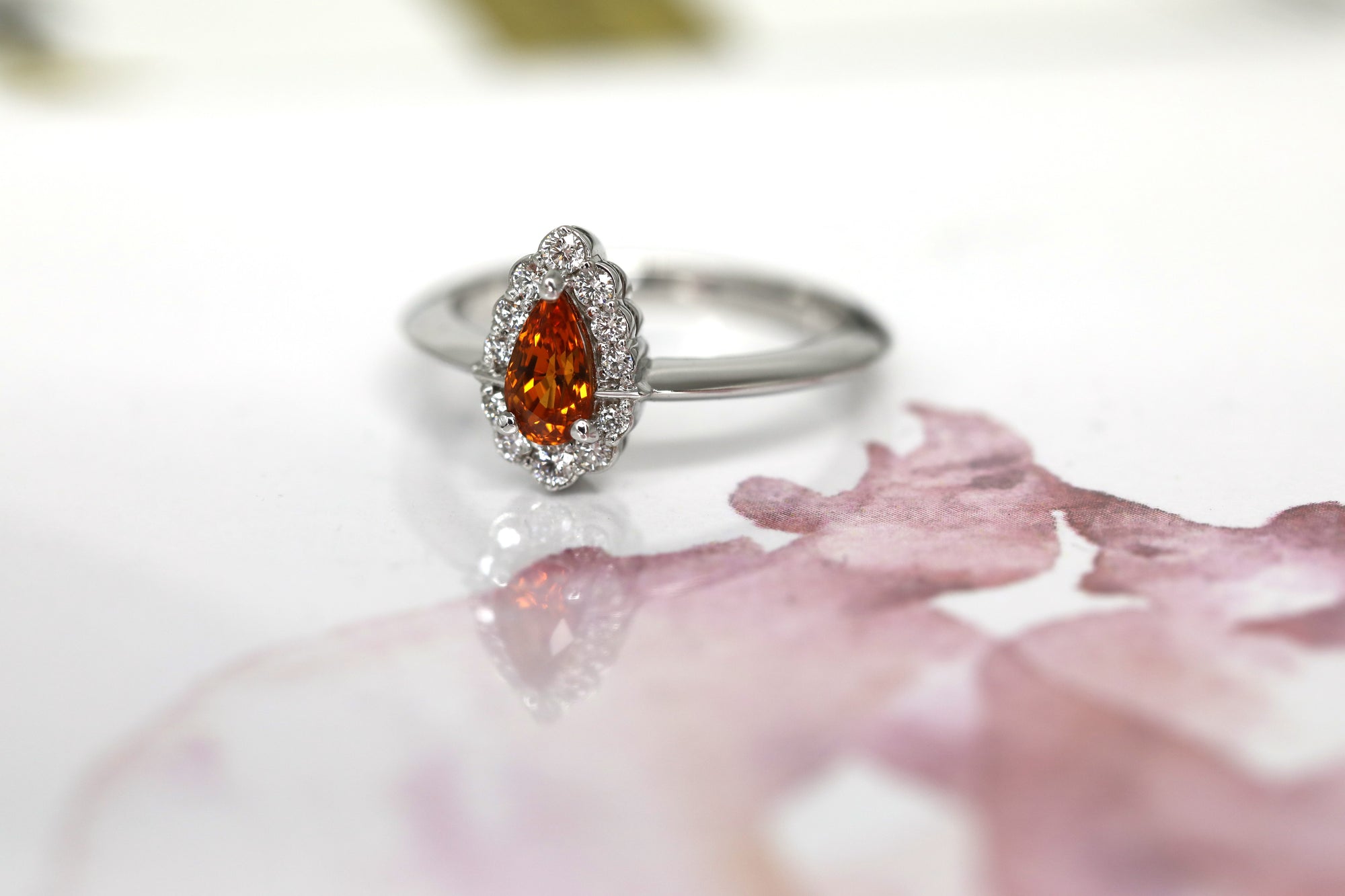 pear shape orange garnet diamond ring bena jewelry custom made fine jewelry minimalist diamond ring color gemstone fine jewelry designer little italy jeweler custom made fine jewelry montreal