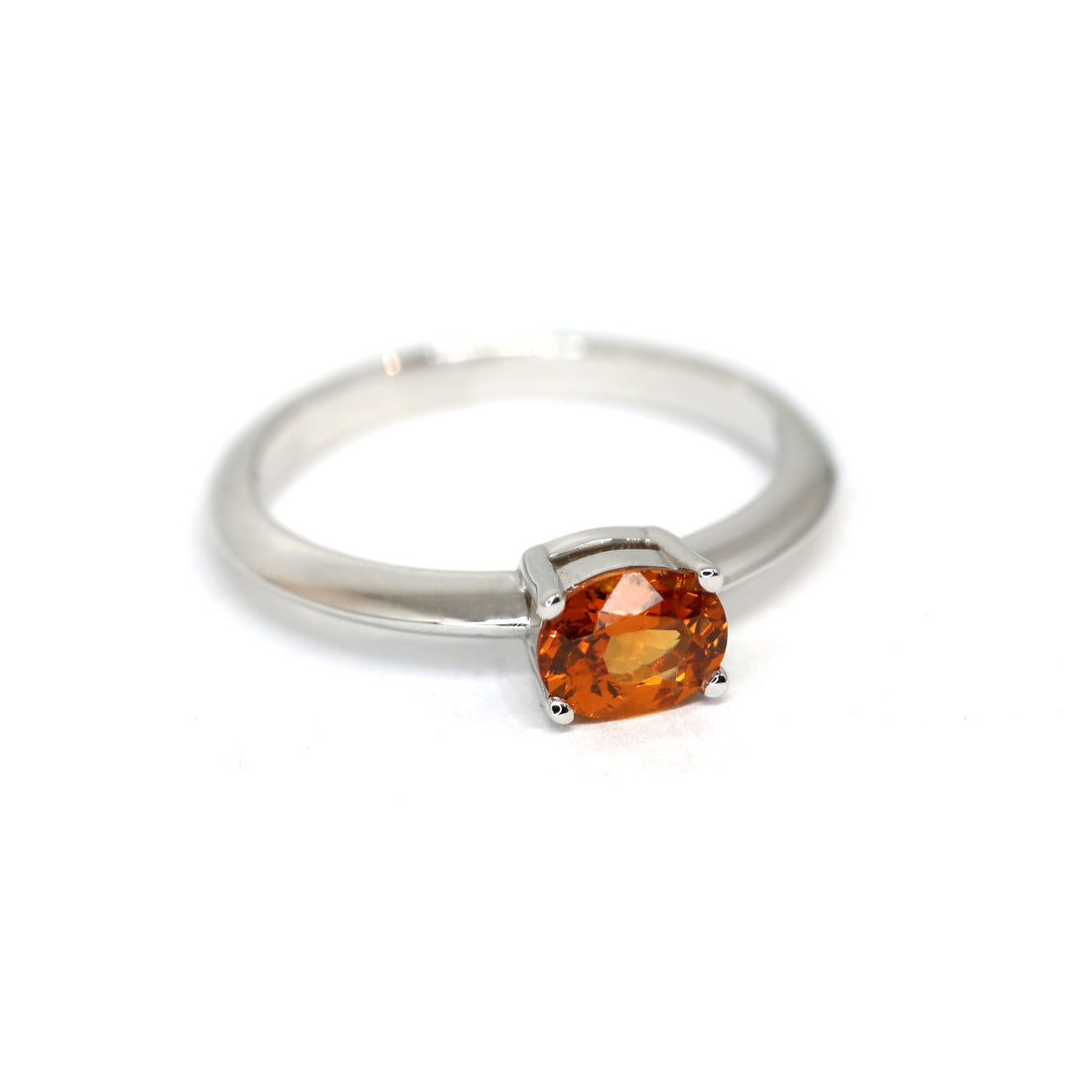 top view of spessartite garnet gold engagement ring bena jewelry custom made color gemstone jewelry montreal handamde designer jewelery