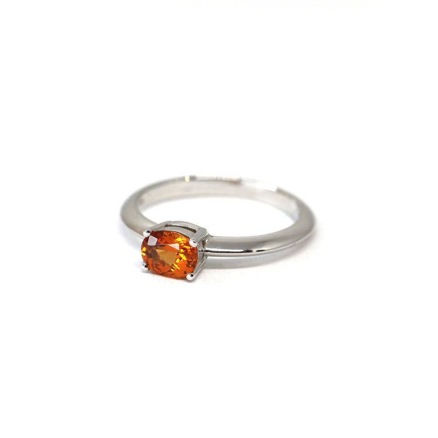 front view of garnet enagement ring bena jewelry spessartite garnet gold engagement ring montreal made fine jewelry bena jewelry montreal color gemstone fine jewelry