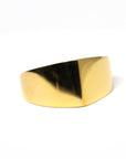 front view of vermeil gold ring minimaliste style made in montreal jewelry designer bena jewelry handmade fine jewelry edgy collection little italy jewelry designer montreal