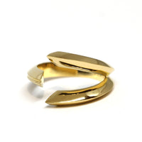 gold edy men ring made in montreal by bena jewelry bold jewellery design on a white background