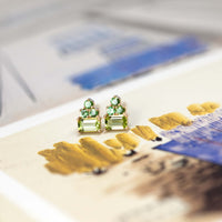 Lola Peridot & Tsavorit Gold Stud Earrings