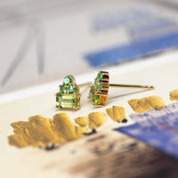 Lola Peridot & Tsavorit Gold Stud Earrings