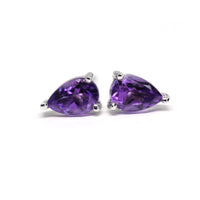 front view of pair of amethyst gemstone stud earrings minimalist custom made unisex purple gems earrings handmade in montreal gemstone bena jewelry little italy jewelry studio purple color gemstone earrings