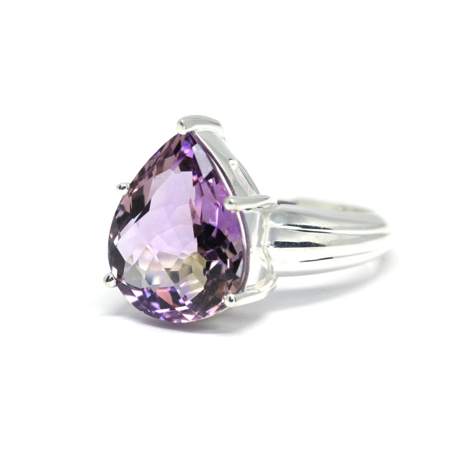 Side view of ametrine cocktail ring large pear shape jewelry bena jewelry custom color gemstone montreal fine jewelry designer quartz gemstone natural gemstone ring cocktail silver ring montreal made in canada ring quartz from brazil