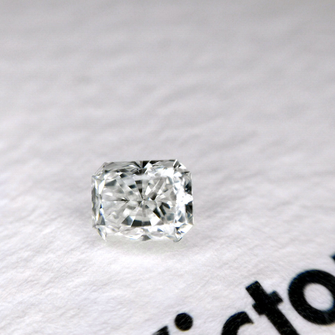 White Gold Ring Radiant Diamond - 0.30 ct