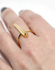 Back view of edgy ring vermeil gold benajewelry custom made in montreal handmade in canada minimalist unisexe straight ring montreal custom made fine jewelry specialist
