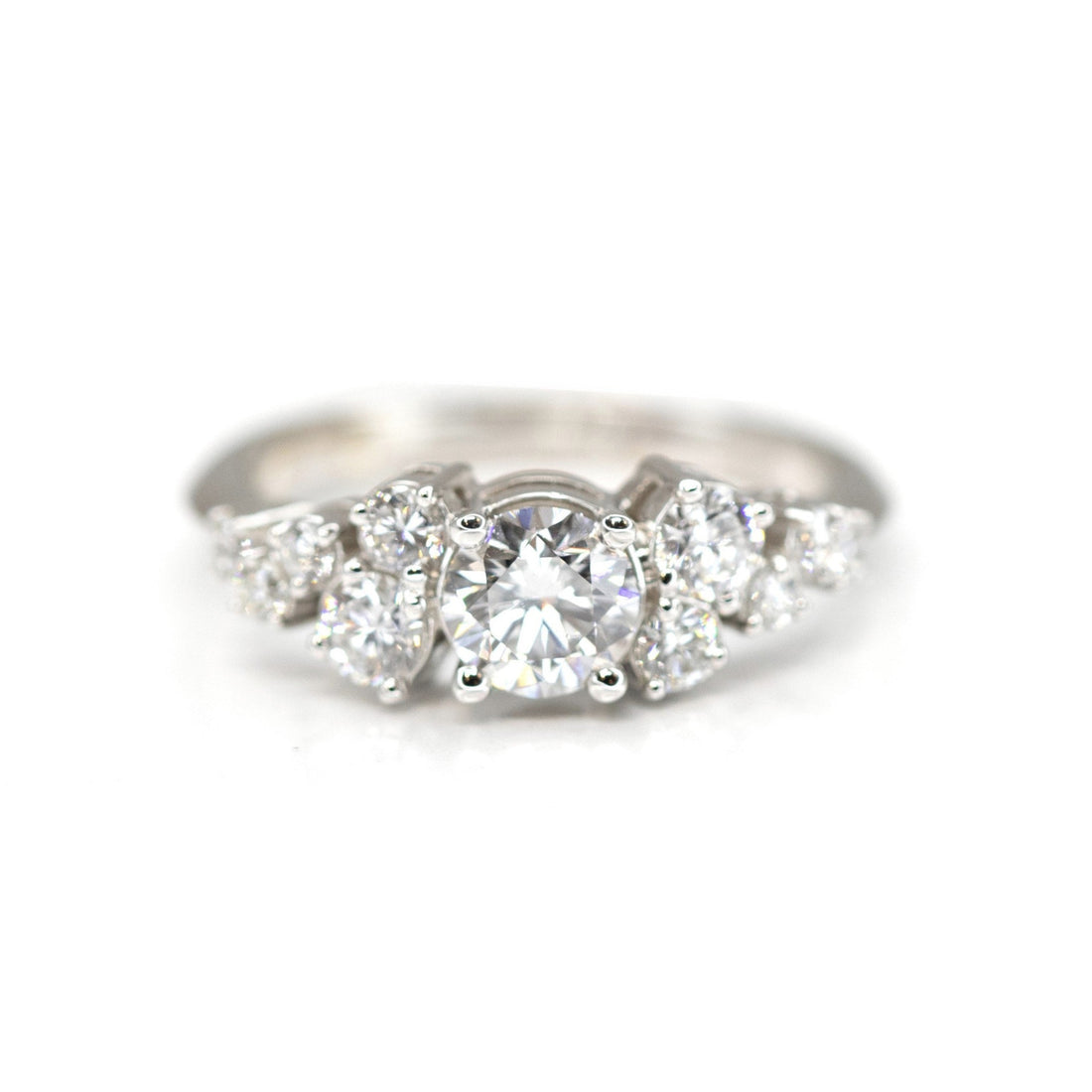 custom made diamond ring bridal jewelry made in montreal at ruby mardi on a white background