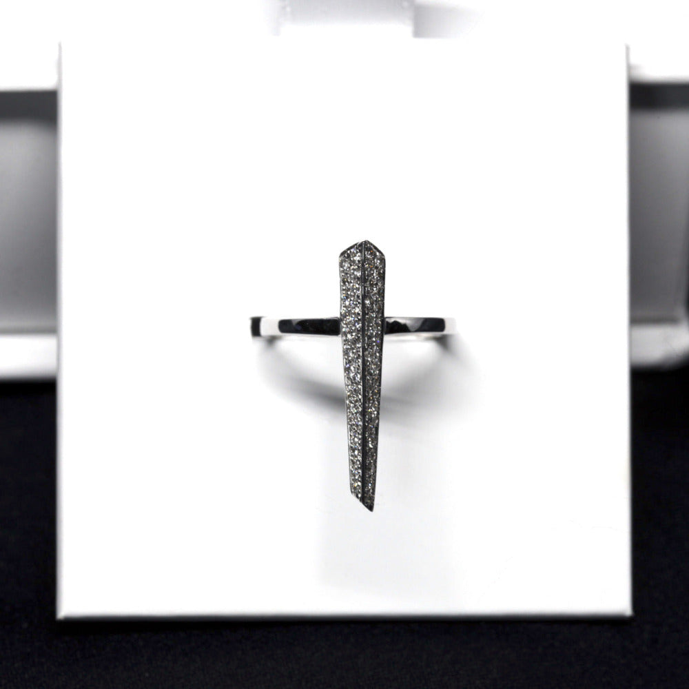Front view of Diamond Pike Ring highlighting bold design and sharp edges, crafted in Montreal with white gold and diamonds.