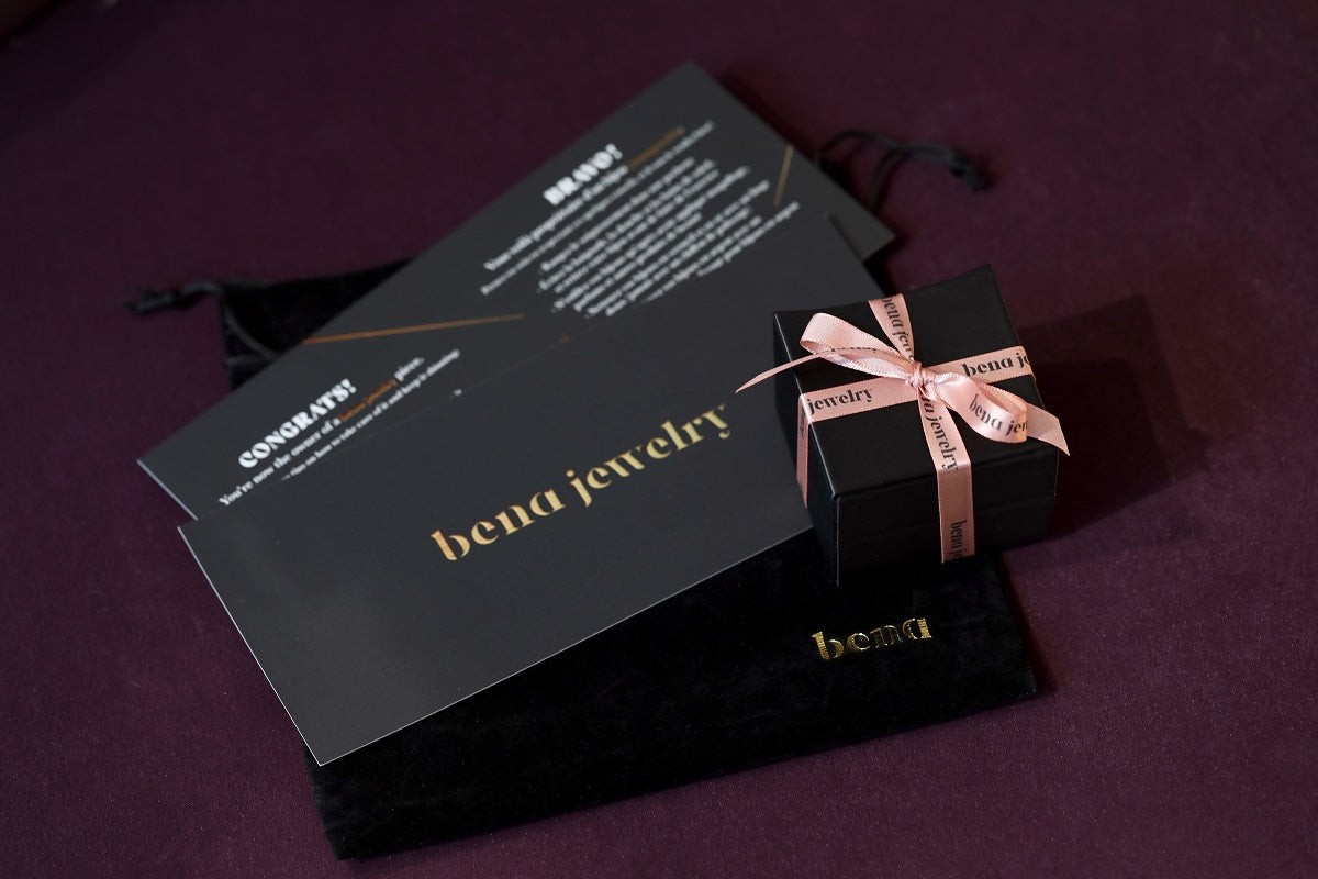 The Avalanche Pink Sapphire Ring presented in Bena Jewelry’s signature black packaging, reflecting its luxurious craftsmanship and bespoke origin. Designed in Montreal, Canada.